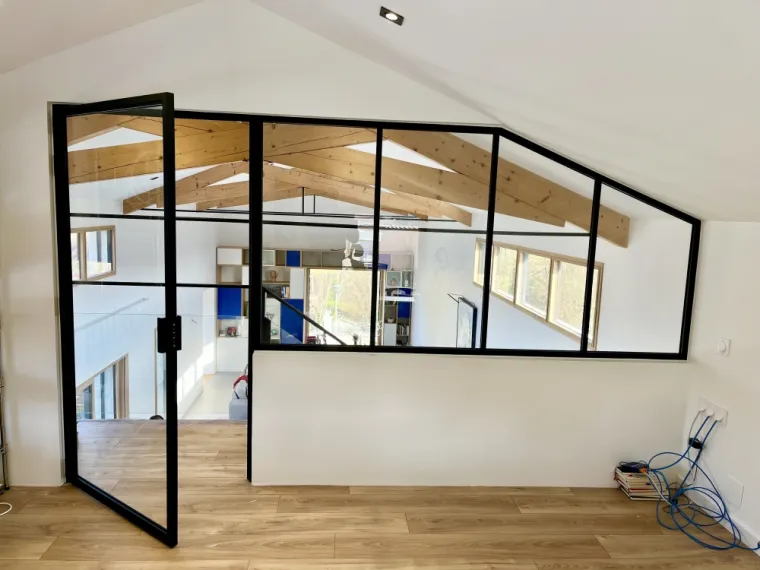 Verrière sur mesure avec porte verrière intégrée, Vienne, DELORME METALLERIE